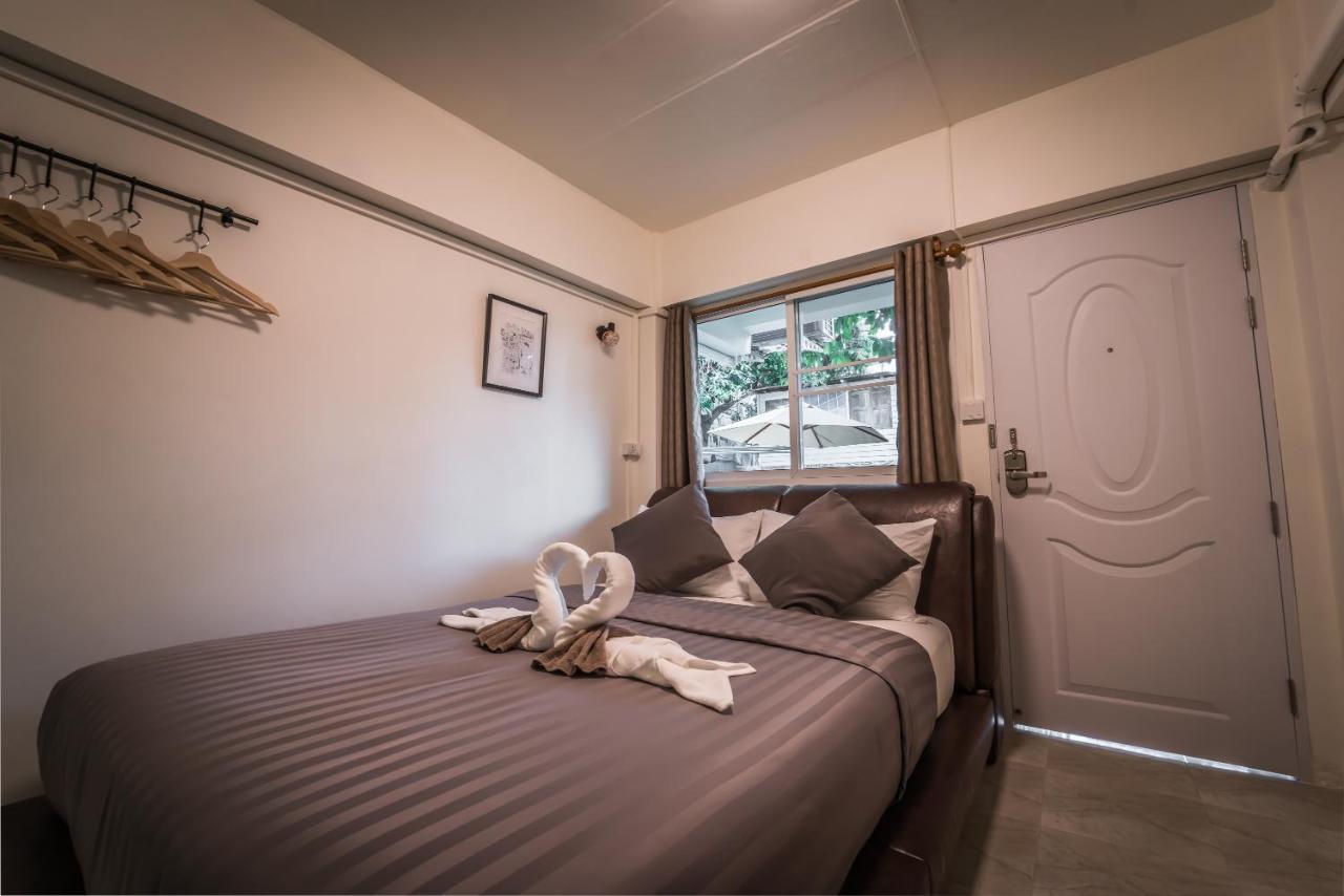 Canal View Lo-Ha Guest House, Contactless Check-In Бангкок Экстерьер фото