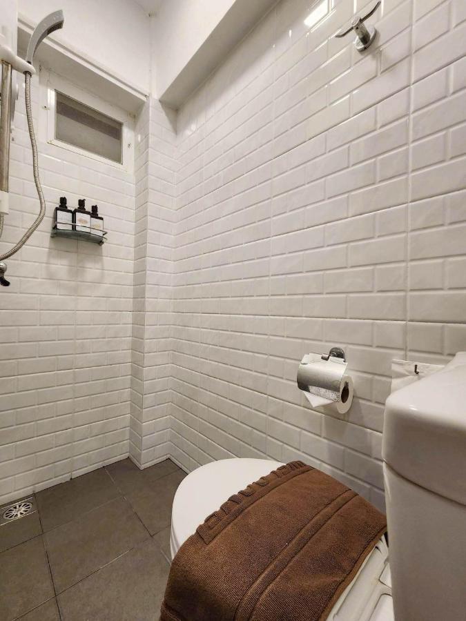 Canal View Lo-Ha Guest House, Contactless Check-In Бангкок Экстерьер фото